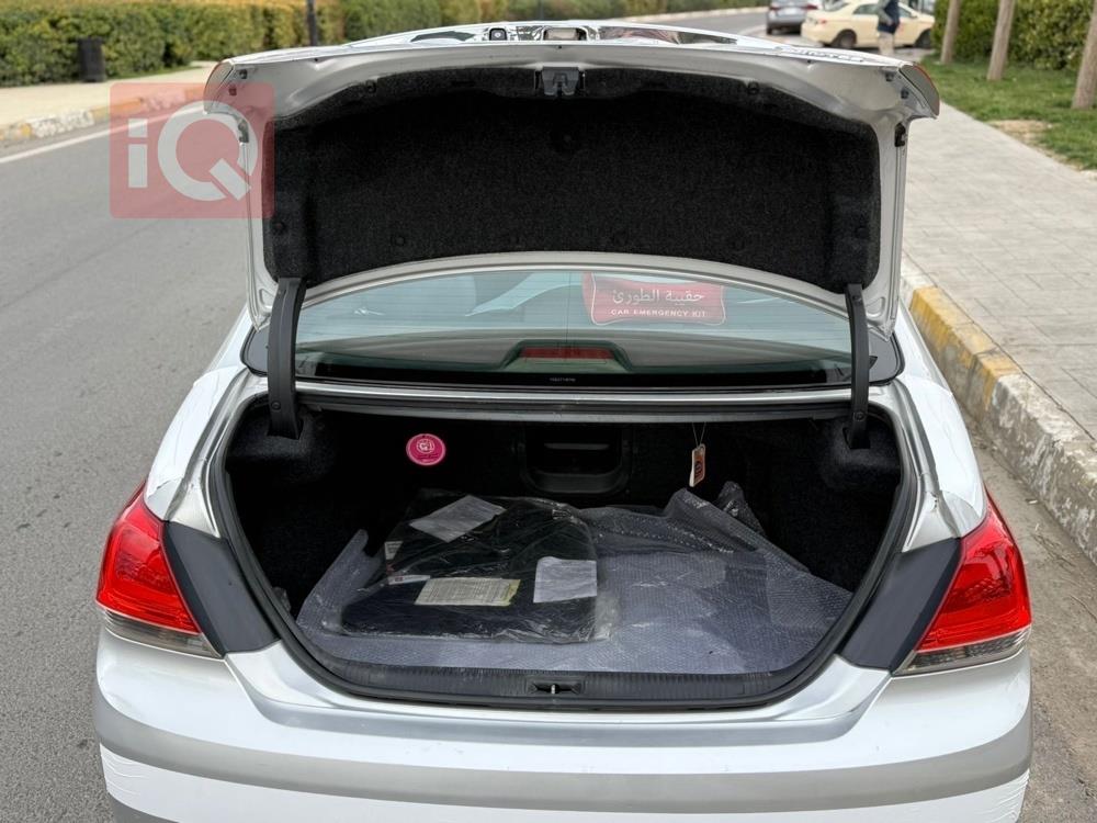 تويوتا أفالون